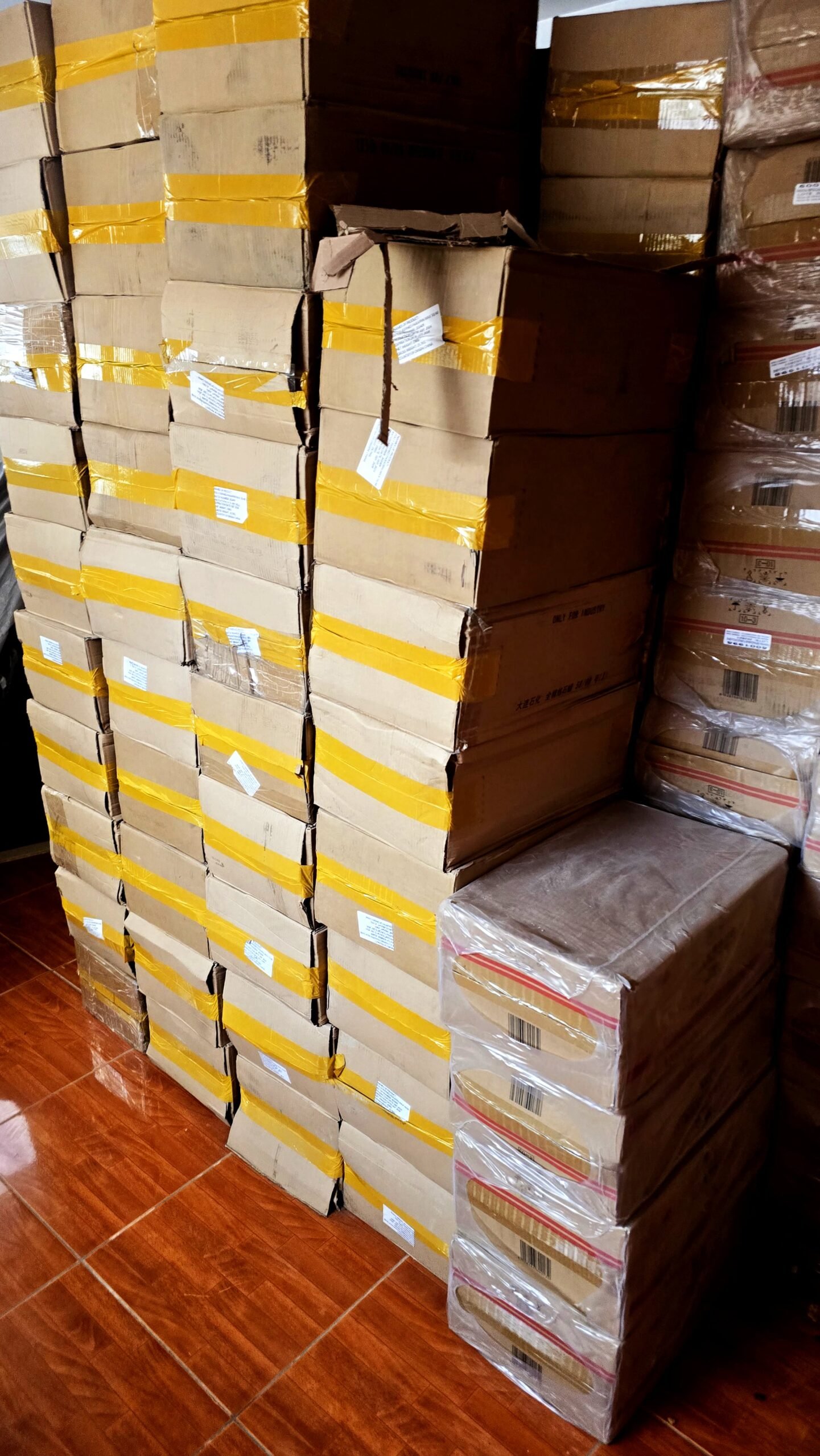 Parafina para producción y distribución